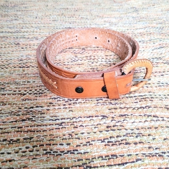 VINTAGE Leather Belt | size 34 - Picture 7 of 7